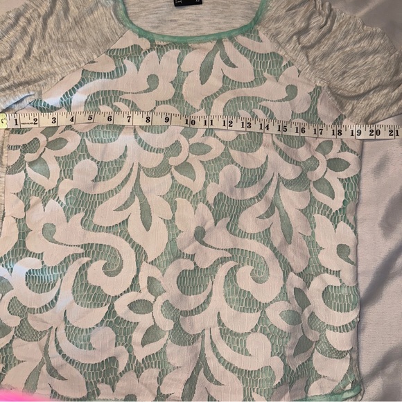 Dolan Grey and Green with Lace Overlay Super Soft Shirt Made in USA Size XS l - Picture 3 of 6